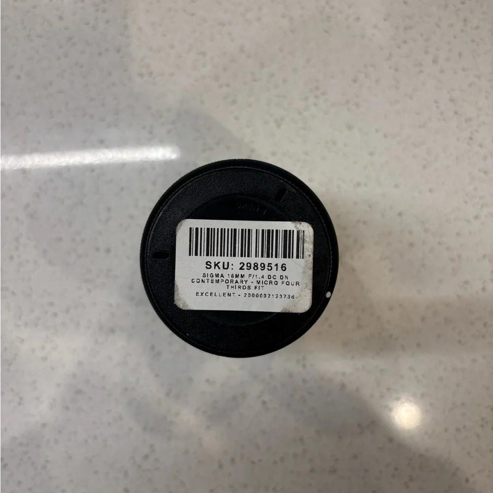 Sigma Beauty Black Telephoto Lens for Cameras